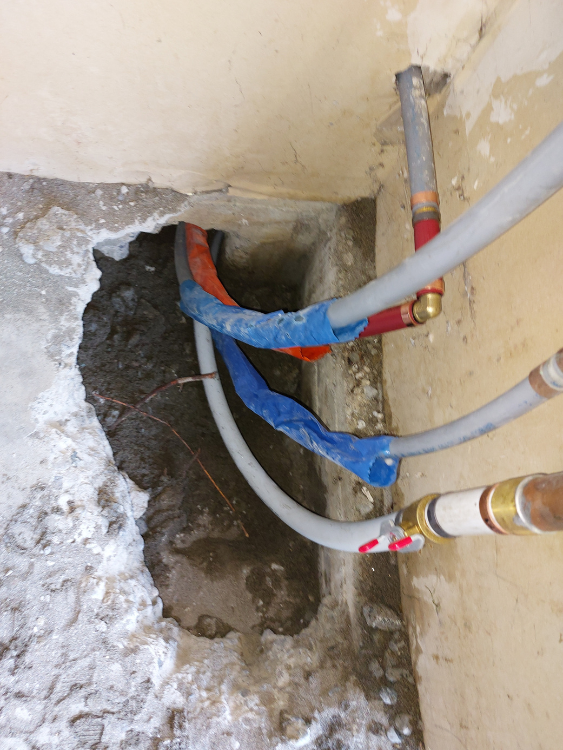 Why Homeowners Should Replace Their Poly B Pipes